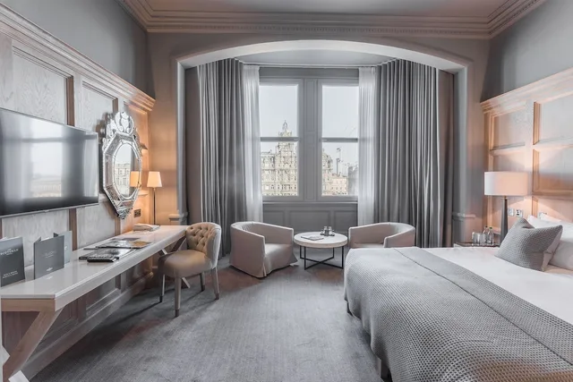 Director, Double or Twin Bed, City View، Scotsman Hotel 2/9