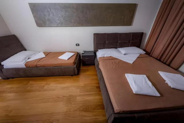 غرفة قياسية ثلاثية بثلاثة أسرّة، Hotel Trieste 1/10