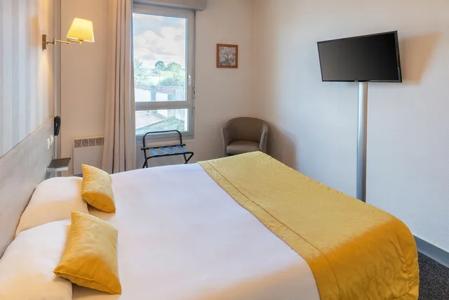 غرفة سوبيريور بسرير كينج، Sure Hotel by Best Western Angouleme 1/5