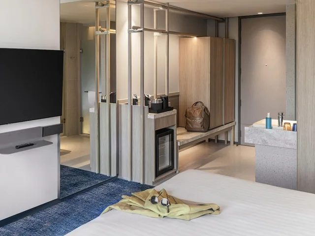 Deluxe, Twin Beds, Corner, Novotel Future Park Rangsit 4/8