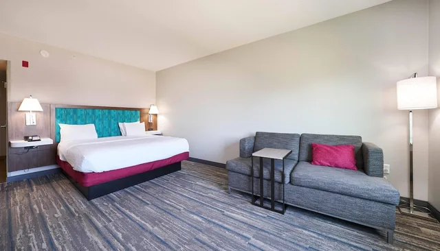 جناح بسرير كينج، Hampton Inn And Suites Salinas 3/8