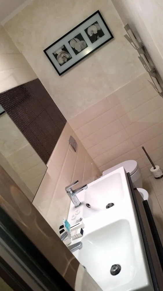 2 Bedrooms, Penthouse, 1 King and 1 Single Beds, Lake View, Sofa, Terrace, Castel Gandolfo 8/10