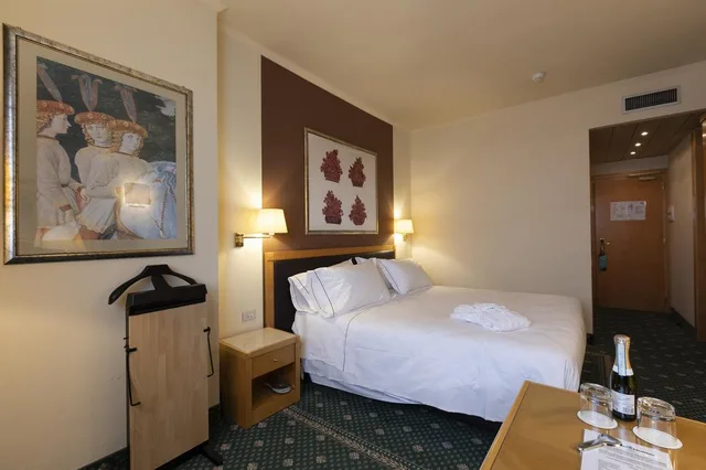 غرفة تنفيذية مفردة بسرير مزدوج، City Life Hotel Poliziano 4/10