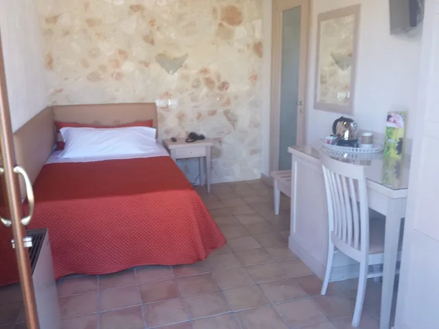 غرفة اقتصادية بسرير فردي بإطلالة على الحديقة، Artemisia Resort 2/5