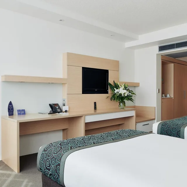 Marina, Deluxe, Twin Beds, The Ville Resort - Casino 4/7