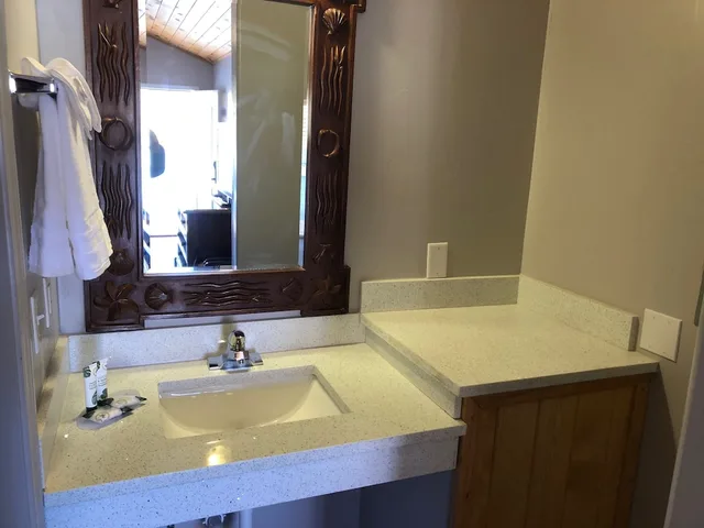 غرفة ديلوكس ثلاثية بسريرين كوين لذوي الإعاقة، Red Canyon Cabins 2/3