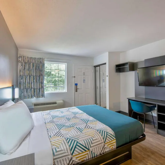 غرفة بسرير كوين للمدخنين، Studio 6 Extended Stay - Pascagoula, MS 3/4