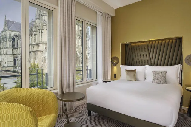 غرفة بسرير مزدوج بإطلالة، La Caserne Chanzy Hotel & Spa, Autograph Collection 2/8