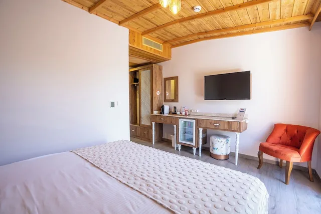Room, Twin Beds, River View, Villa Marine Apart Hotel 2/3