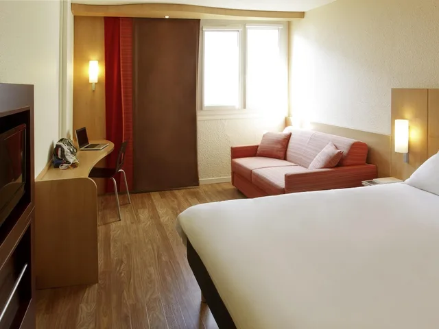 غرفة قياسية بسرير مزدوج، Ibis Roanne 3/9
