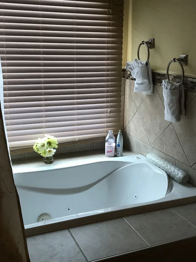 غرفة ديلوكس بسرير كوين، Whitsha Inn B&B 2/3