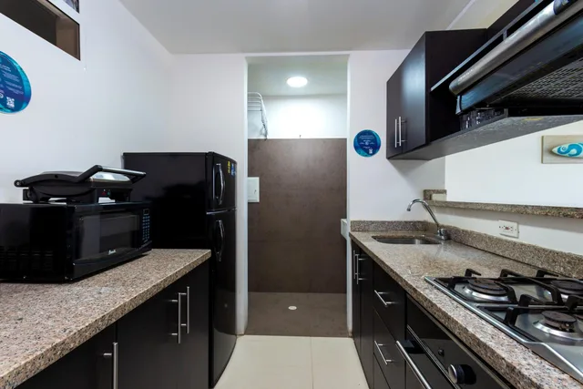 2 Bedrooms, Supreme, Suite، White Coral Apartasuites 8/8