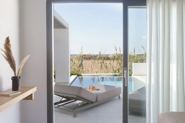 4 Bedrooms, Adjoining, Suite, 4 Queen Beds, Sea View, Private Pool، Sundunes Hotel 6/6