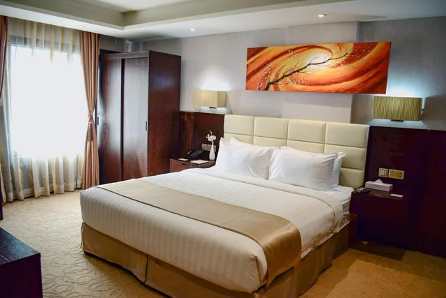 Crown, Suite, Double Bed، The Secure Inn Hotel Muscat 3/4