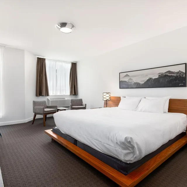 غرفة ديلوكس بسرير كينج بإطلالة على الجبل بشرفة، Adara Hotel 3/10