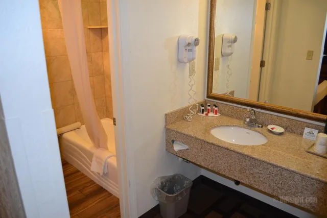 جناح بغرفة نوم واحدة، Days Inn & Suites by Wyndham Lodi 5/6