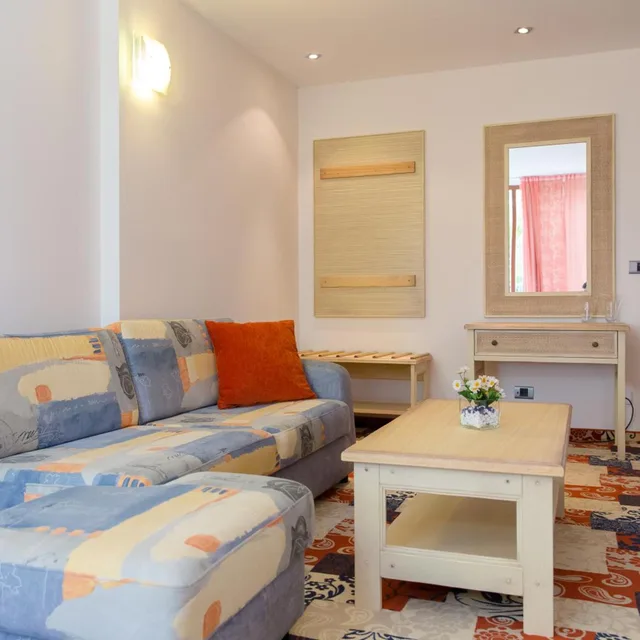 غرفة رباعية بسرير فردي، Koral Hotel 4/6