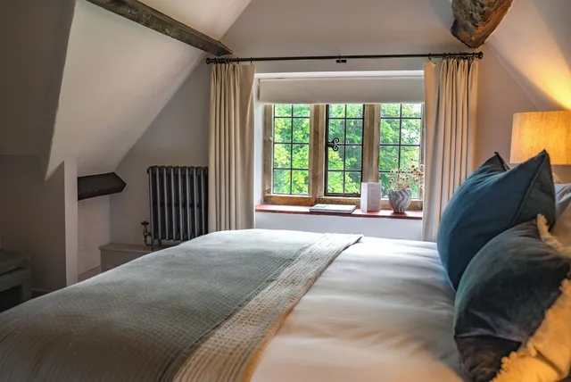 Manor, House, King Bed، Charingworth Manor 1/6