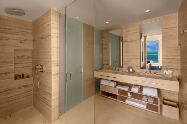 1 Bedroom, Deluxe, Suite, 2 Queen Beds, Ocean Front، SLS Cancun 4/6