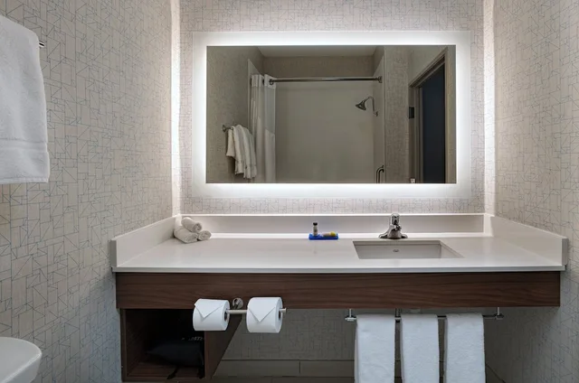 جناح بسرير كينج بمنطقة جلوس، Holiday Inn Express Hotel Suites Cedar Park Nw Austin 3/3