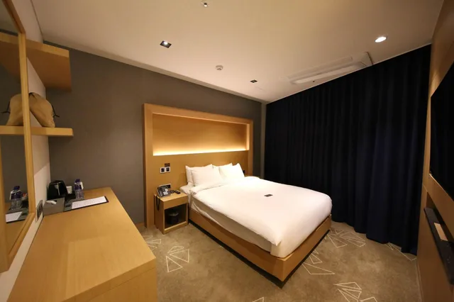 Inner, Double Bed، Sea Cruise Hotel 2/4