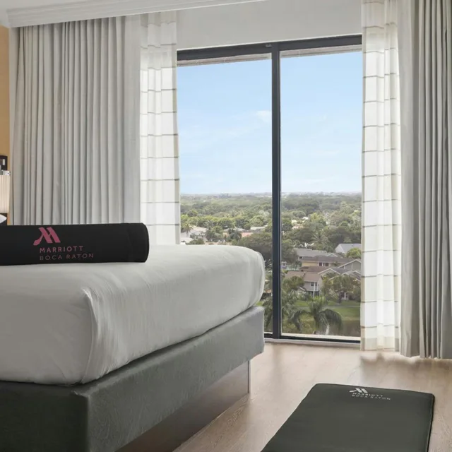 Room, King Bed, Boca Raton Marriott At Bocacenterhotel 7/10