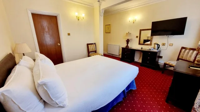 غرفة ديلوكس بسرير مزدوج بحوض استحمام، Botleigh Grange Hotel 1/4