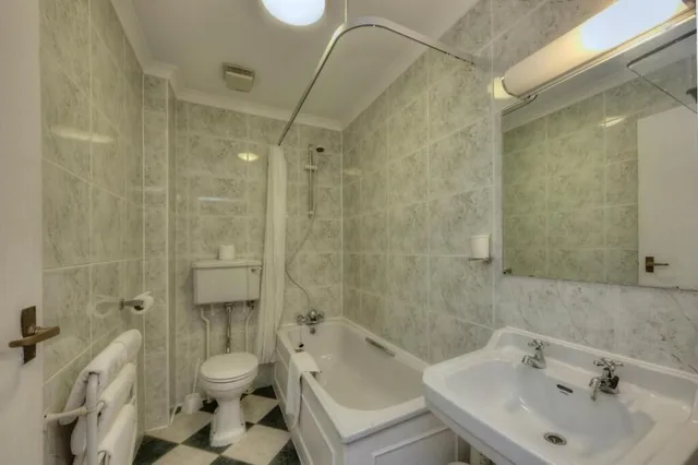 غرفة بسرير مزدوج بإطلالة على الحديقة، Muthu Newton Hotel 6/7