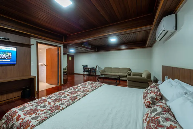Superior, Executive, Suite, Taiwan Hotel 2/5