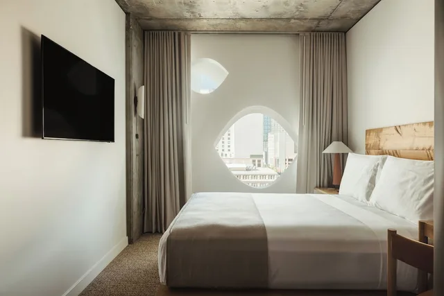 Grove, Queen Bed، Populus Hotel 1/3