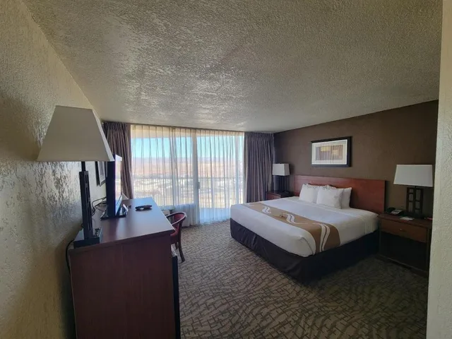 Superior, Mountain View, Scenic View Inn - Lake Powell - Page AZ 2/2