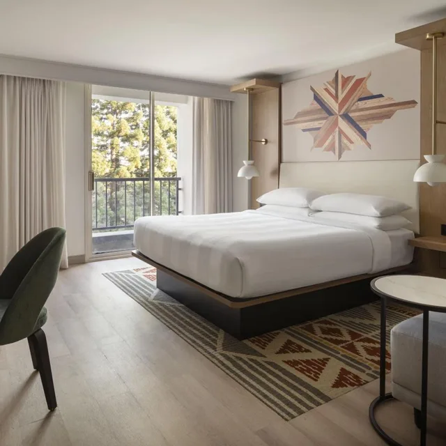 غرفة بسرير كينج بحوض استحمام لذوي الإعاقة، Marriott San Ramon 1/7