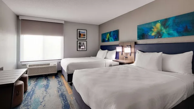 استوديو بسريرين كوين مع أريكة بمنطقة جلوس، Best Western Plus Augusta North Inn & Suites 2/3