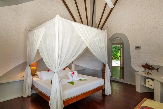 Beach Villa، Nika Island Resort & Spa, Maldives 2/2