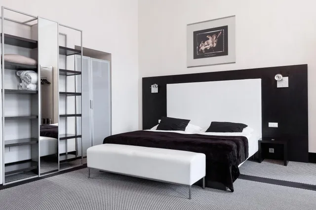 Family Suite, Old Town Square Residence by Emblem 1/10