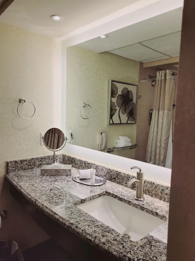 غرفة قياسية كبيرة بسريرين كوين بإطلالة على الفناء، Eden Resort And Suites, BW Premier Collection 10/10