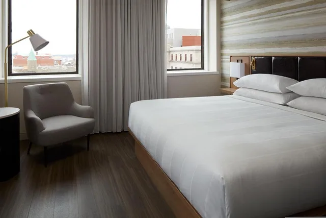 غرفة قياسية بسرير مزدوج، Quebec City Marriott Downtown 1/2