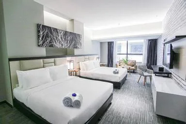غرفة سوبيريور بسريرين كوين، Fives Hotel DNP 1/2