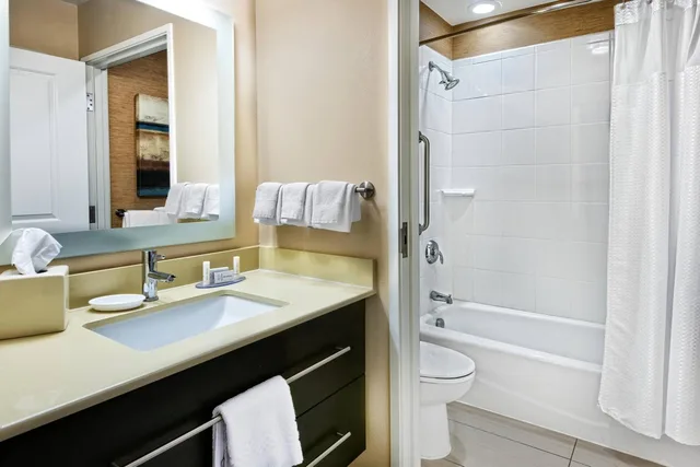 استوديو بسرير كينج مع أريكة بحوض استحمام لذوي الإعاقة، TownePlace Suites by Marriott San Antonio Downtown Riverwalk 6/10