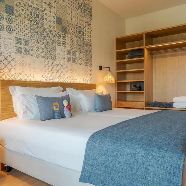 Room, Double Bed, Lateral Side Sea View، Sentido Galosol 3/8