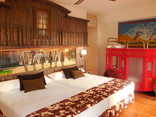 Theme, Family، Playadulce Hotel 1/1