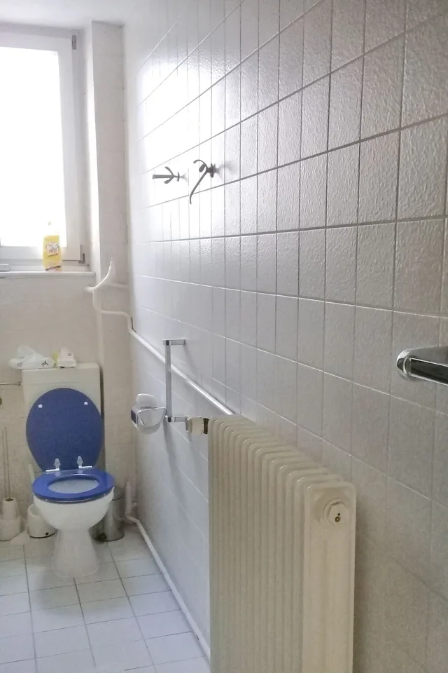 غرفة مفردة بسرير كوين بحمام مشترك، A&S Ferienwohnungen Koblenzerstr. 131 4/4