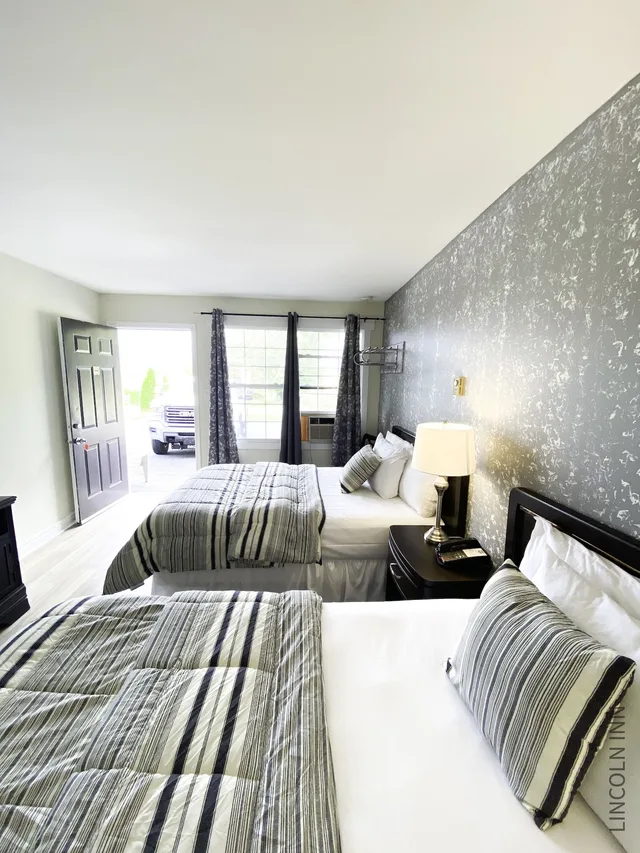 غرفة بسريرين مزدوجين، Lincoln Inn Fredericton 1/6
