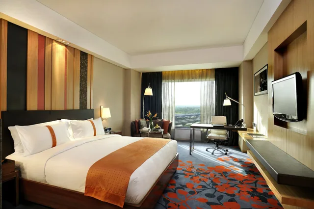غرفة قياسية بسرير كينج لذوي الإعاقة، Holiday Inn New Delhi Mayur Vihar Noida 2/10