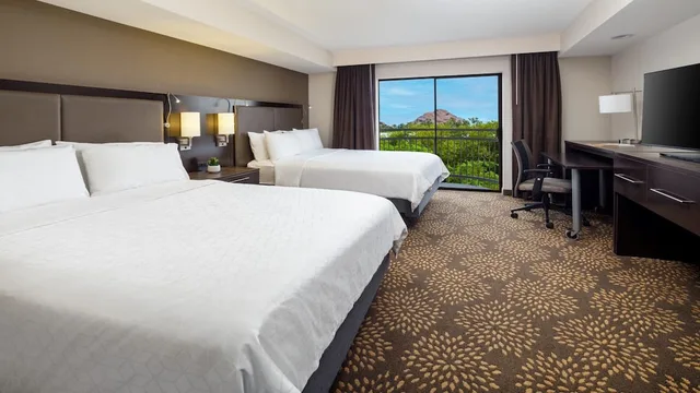 جناح بسريرين كوين بغرفة نوم واحدة، Holiday Inn Hotel And Suites Phoenix Airport North 1/3