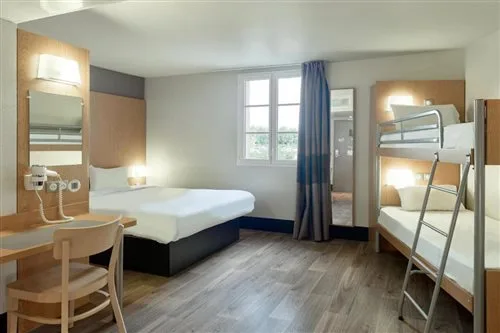 غرفة عائلية بسرير بطابقين، B&B Hotel at Disneyland Paris 2/4