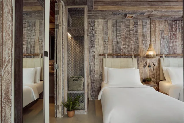 2 Bedrooms, Suite, 1 King and 1 Single Beds, Corner, Dinso Resort 7/8