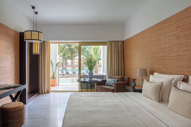 Signature, King Bed, Terrace, Pool Access، Victoria Golf Resort and Spa Managed by Accor 1/2