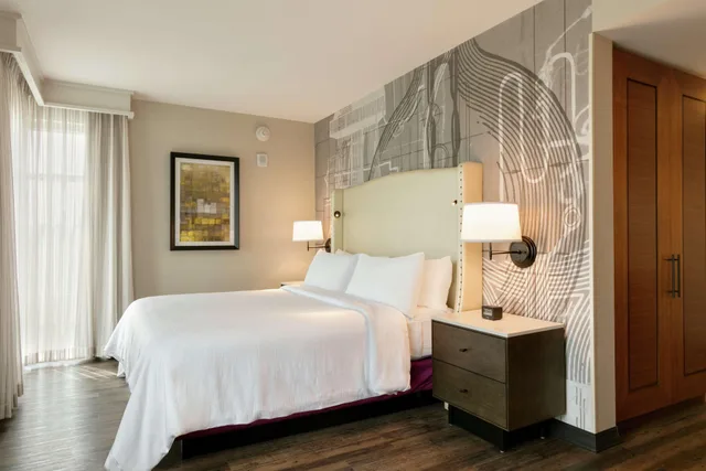 جناح، Embassy Suites by Hilton Berkeley Heights 1/1