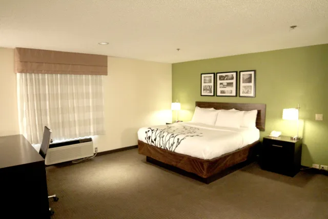 غرفة بسرير كوين، Sleep Inn Sandusky, OH 1/2
